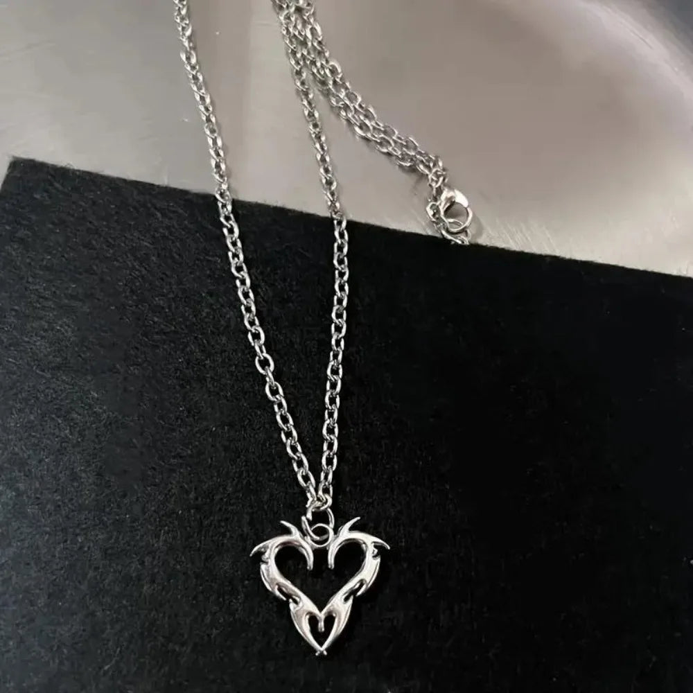 Retro Gothic Irregular Geometry Vortex Heart Star Teeth